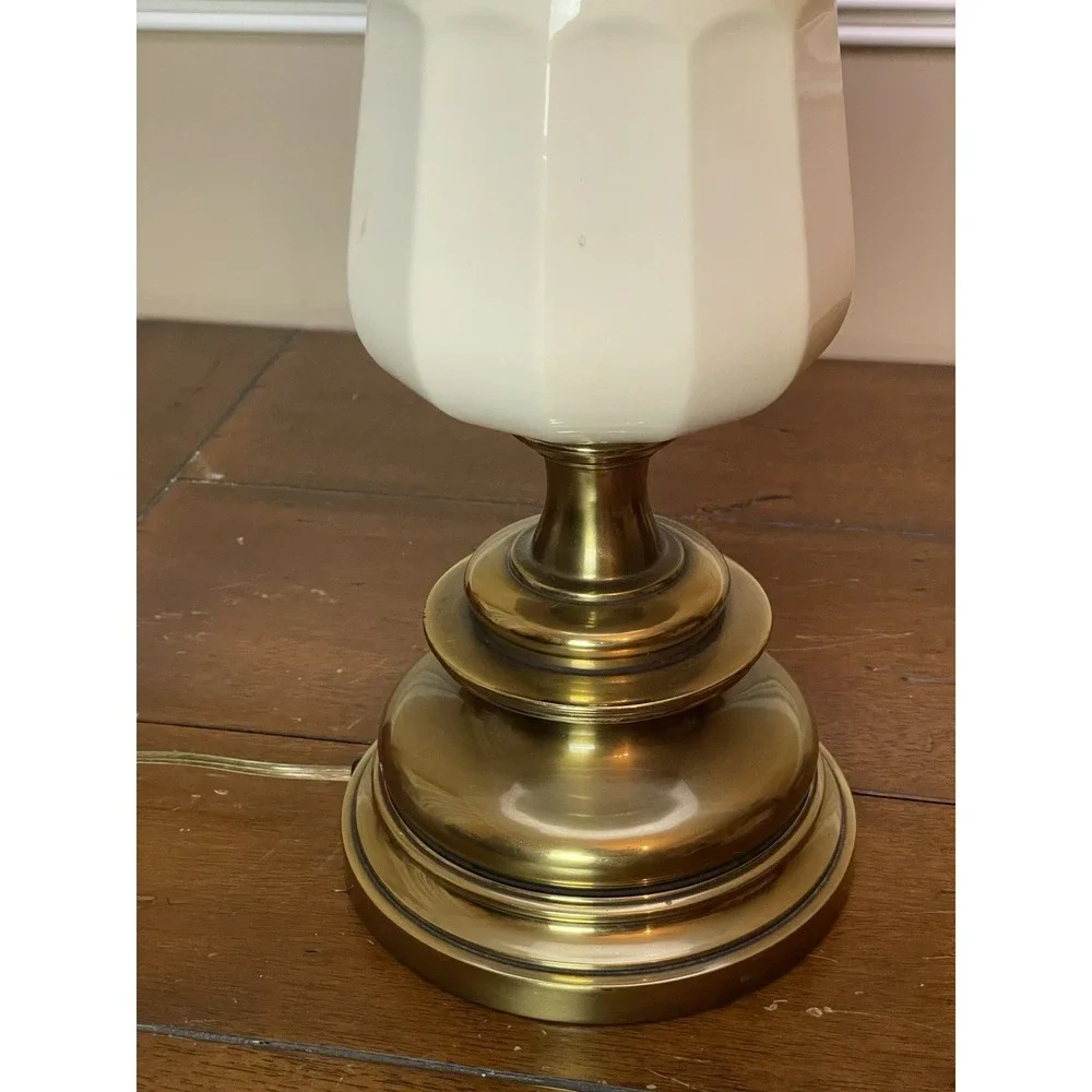 Vintage Brass And Ceramic Lamp 31